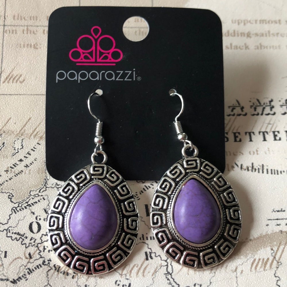 3/$12 paparazzi silver tone purple drop earrings